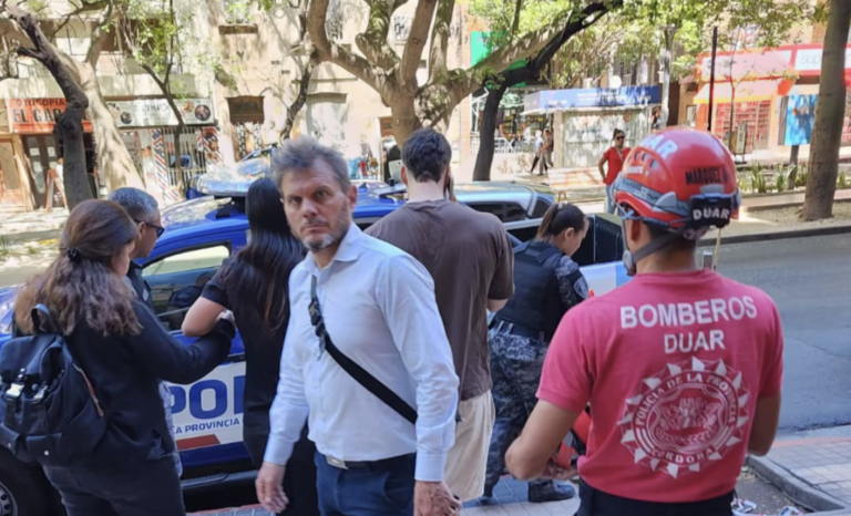 Córdoba: Ascensor fuera de control, una mujer herida